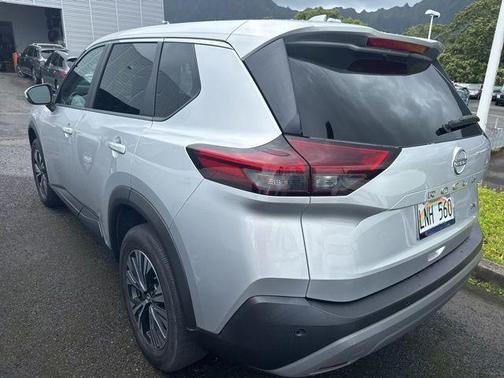 Brilliant Silver Metallic 2023 Nissan Rogue SV
