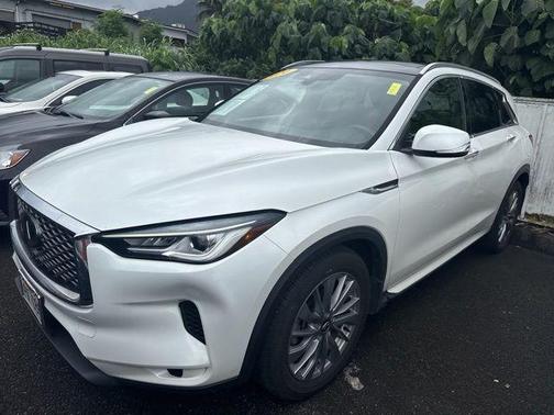 Radiant White 2024 INFINITI QX50 Luxe