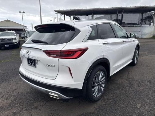 2025 INFINITI QX50 Luxe