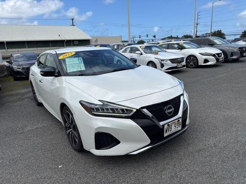White 2023 Nissan Maxima SV