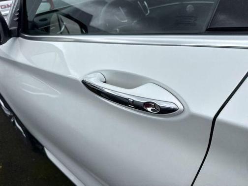 Radiant White 2024 INFINITI QX50 Luxe