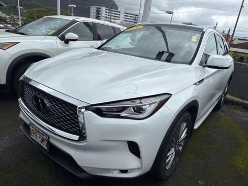Radiant White 2024 INFINITI QX50 Luxe
