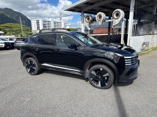 Super Black 2026 Nissan Kicks SR
