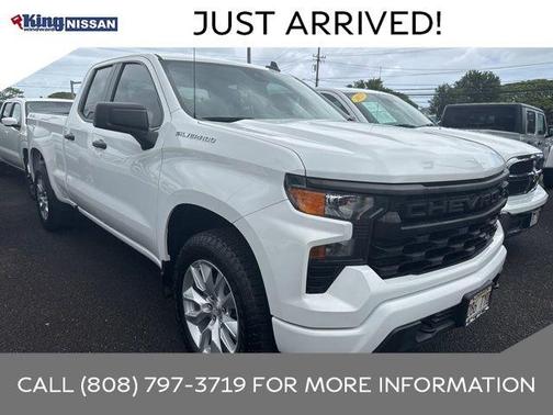 Summit White 2023 Chevrolet Silverado 1500 Custom