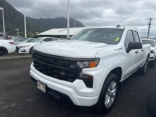 Summit White 2023 Chevrolet Silverado 1500 Custom