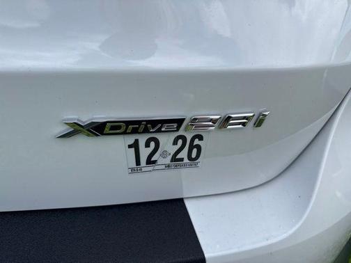 White 2025 BMW X1 xDrive28i