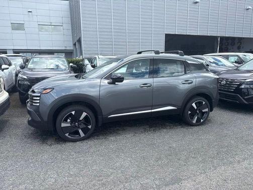 Gun Metallic 2026 Nissan Kicks SR