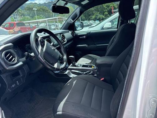 2016 Toyota Tacoma SR5