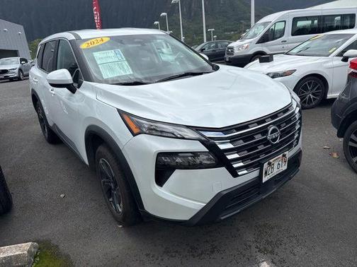 Everest White P 2024 Nissan Rogue SV