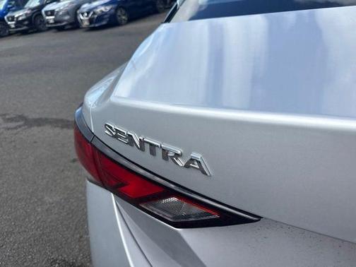 Brilliant Silver Metallic 2022 Nissan Sentra SV