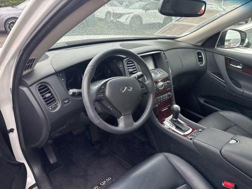 2017 INFINITI QX50 Base