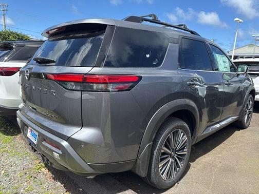 Gun Metallic 2026 Nissan Pathfinder Platinum