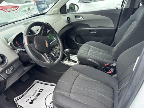 Summit White 2016 Chevrolet Sonic LT