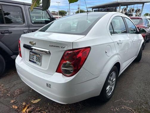 Summit White 2016 Chevrolet Sonic LT