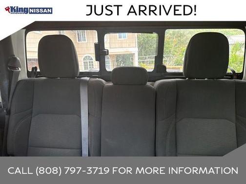 Silver Zynith Clearcoat 2023 Jeep Gladiator Overland