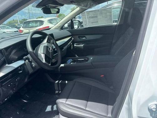 Everest White P 2026 Nissan Murano Platinum