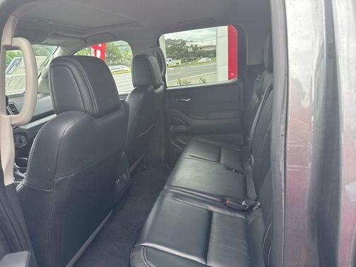 Gun Metallic 2024 Nissan Frontier SL