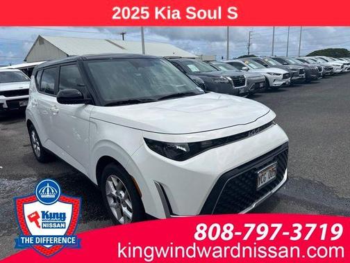 Clear White / Black Roof 2025 Kia Soul S