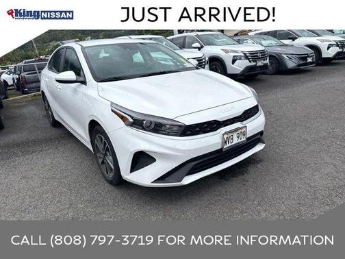 Snow White Pearl 2023 Kia Forte LXS