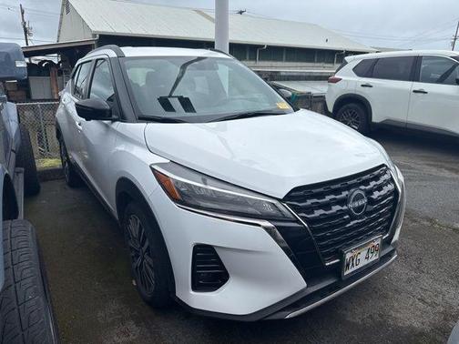 Fresh Powder 2024 Nissan Kicks SR