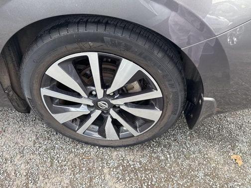 Gun Metallic 2020 Nissan Sentra SV