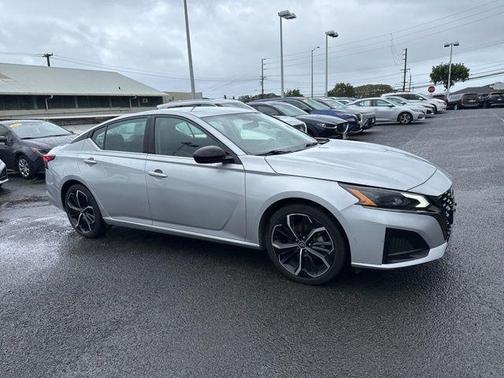 2023 Nissan Altima 2.5 SR