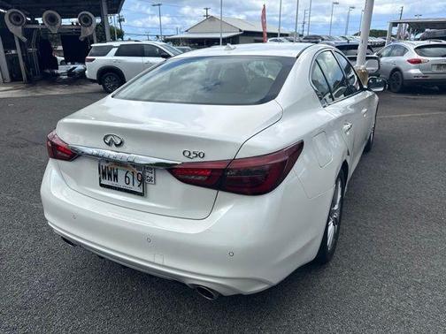 Majestic White 2023 INFINITI Q50 LUXE