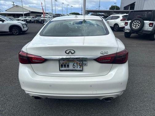 Majestic White 2023 INFINITI Q50 LUXE
