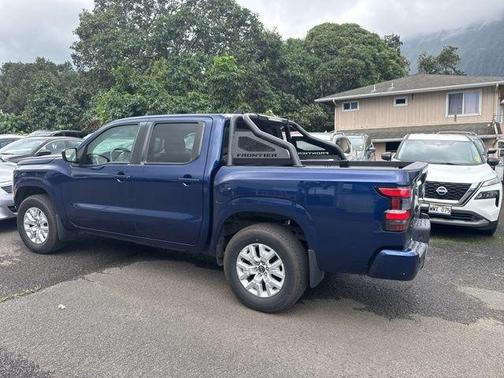 Deep Blue Pearl 2023 Nissan Frontier SV