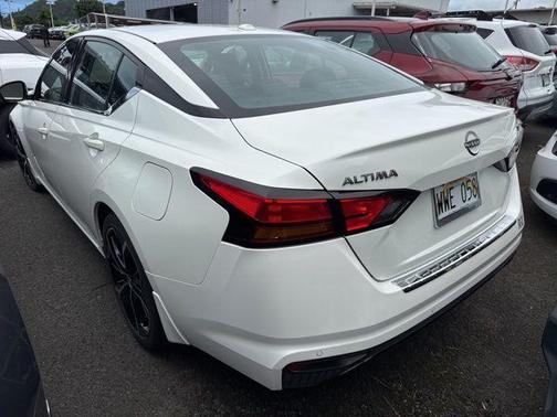 White 2023 Nissan Altima 2.5 SR