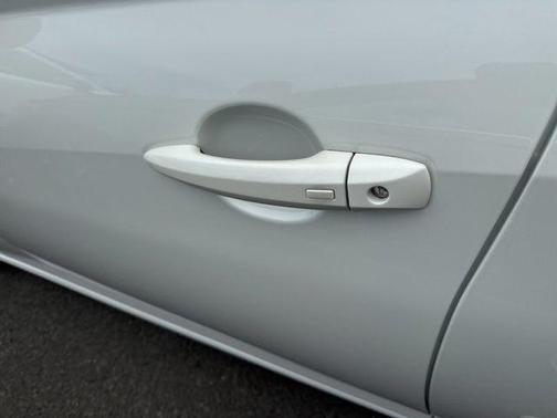 White 2023 Nissan Altima 2.5 SR