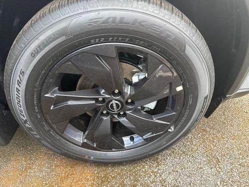 Boulder Gray Metallic 2026 Nissan Rogue SV