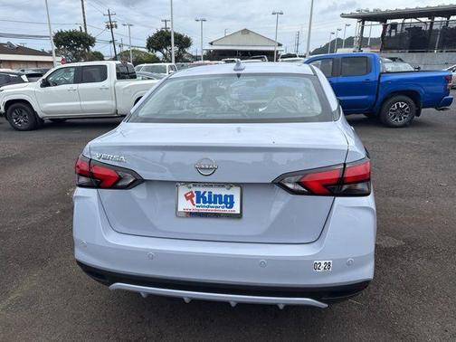 Gray Sky Pearl 2025 Nissan Versa 1.6 SV