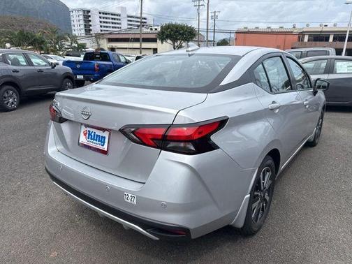 Brilliant Silver Metallic 2025 Nissan Versa 1.6 SV