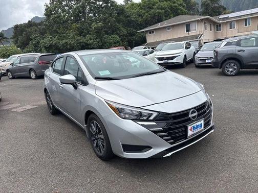 Brilliant Silver Metallic 2025 Nissan Versa 1.6 SV