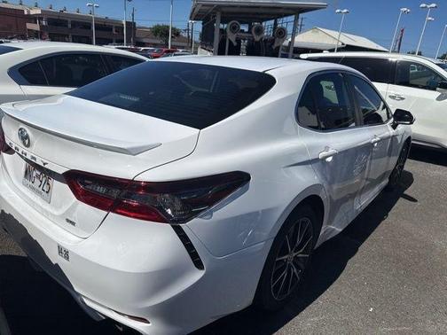 White 2022 Toyota Camry SE