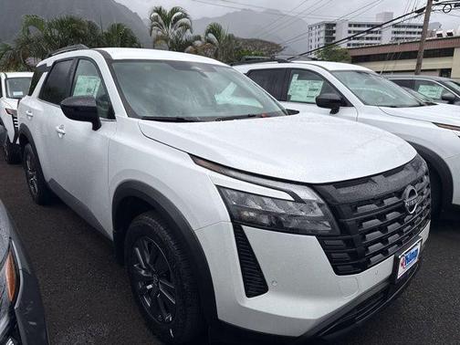 Everest White P 2026 Nissan Pathfinder SV