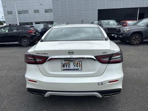 White 2023 Nissan Maxima SV