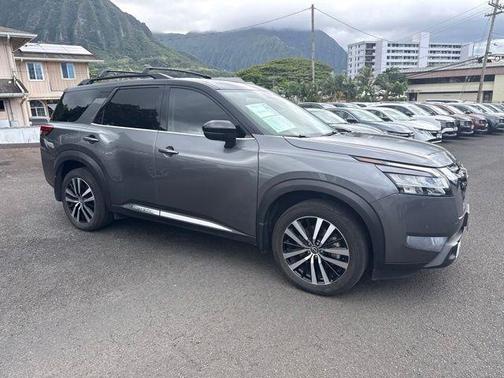 2 Tone Gun / Black Roof 2023 Nissan Pathfinder Platinum