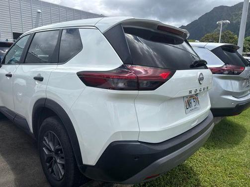 Glacier White 2023 Nissan Rogue S