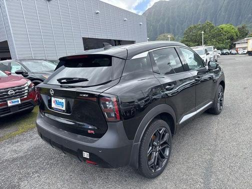 Super Black 2026 Nissan Kicks SR