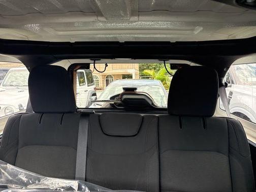 Bright White Clearcoat 2023 Jeep Wrangler Sport