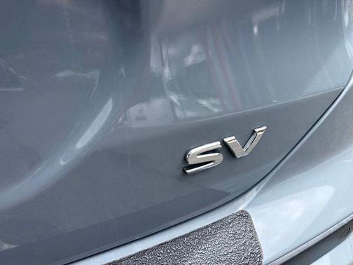 Boulder Gray Metallic 2024 Nissan Kicks SV