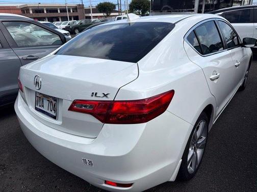 Bellanova White Pearl 2015 Acura ILX 2.0L