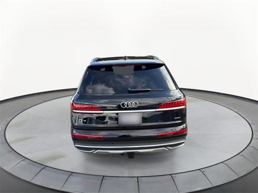 2023 Audi Q7 55 Prestige