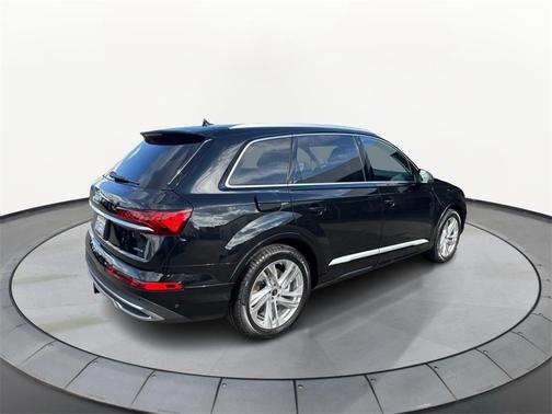 2023 Audi Q7 55 Prestige