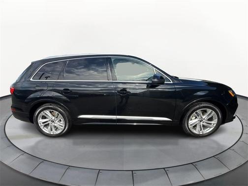 2023 Audi Q7 55 Prestige