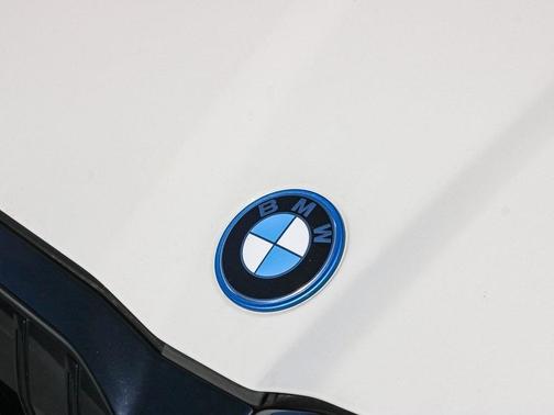 2025 BMW i5 eDrive40