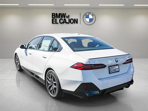 2025 BMW i5 eDrive40