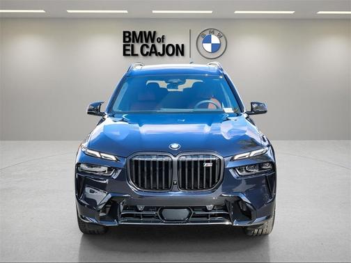 2025 BMW X7 M60i